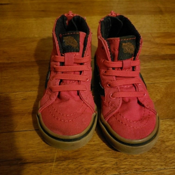 Shoes - Picture 2 of 3